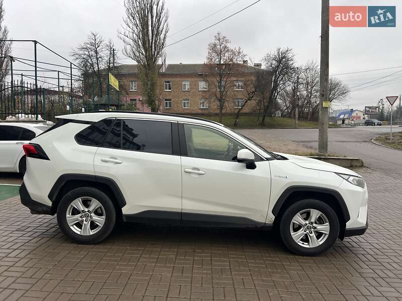 Позашляховик / Кросовер Toyota RAV4 2019 в Києві