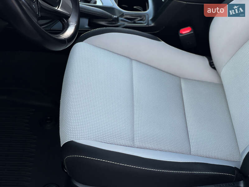 Внедорожник / Кроссовер Toyota RAV4 2016 в Одессе фото 39 Внедорожник / Кроссовер Toyota RAV4 2016 в Одессе