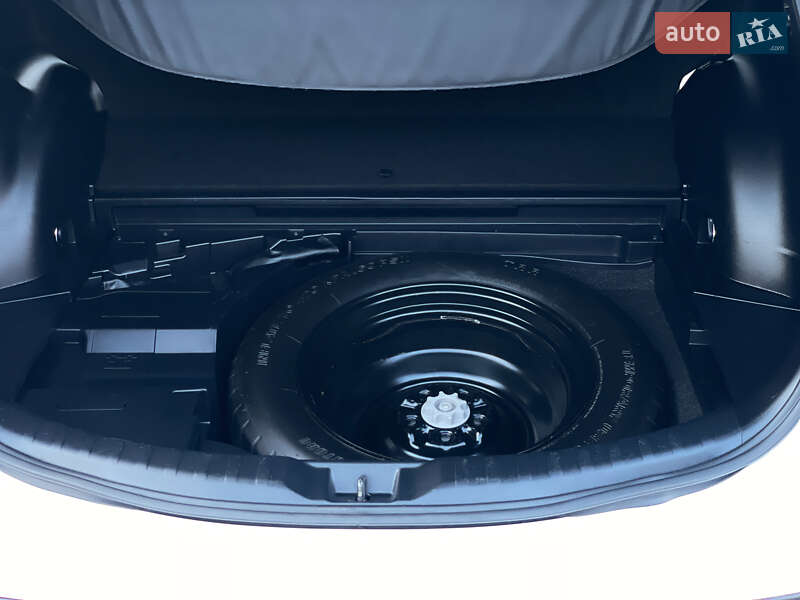 Внедорожник / Кроссовер Toyota RAV4 2016 в Одессе фото 44 Внедорожник / Кроссовер Toyota RAV4 2016 в Одессе