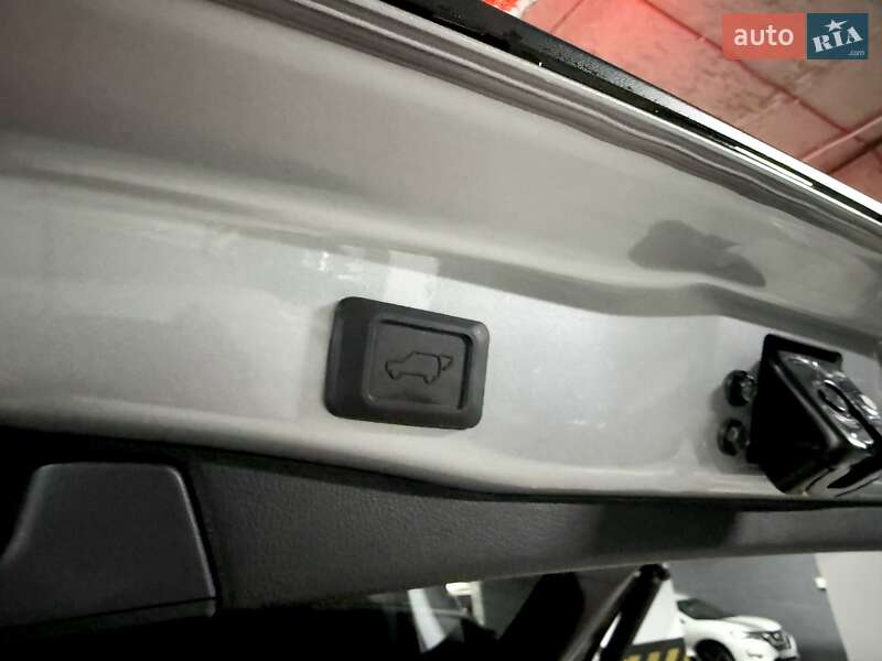 Внедорожник / Кроссовер Toyota RAV4 2025 в Днепре