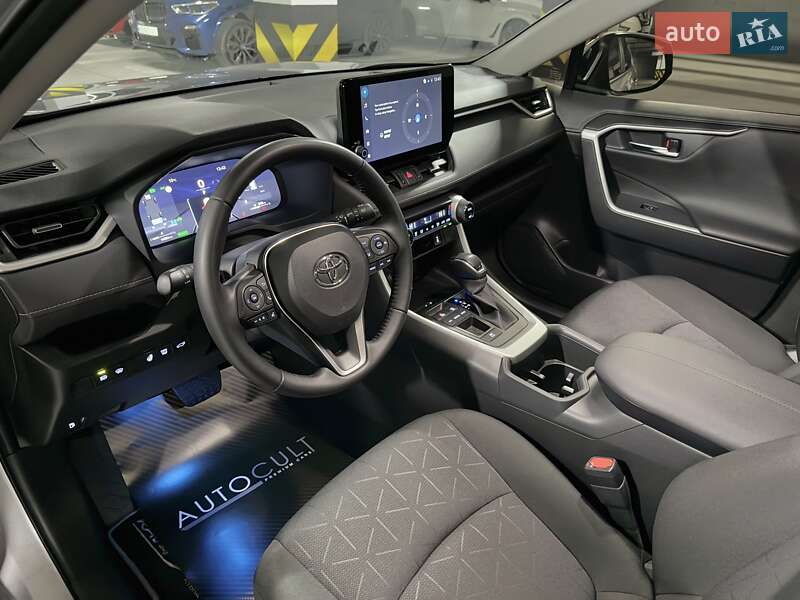 Внедорожник / Кроссовер Toyota RAV4 2025 в Днепре
