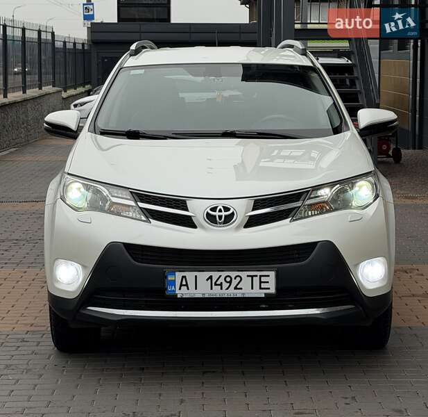 Внедорожник / Кроссовер Toyota RAV4 2014 в Белой Церкви