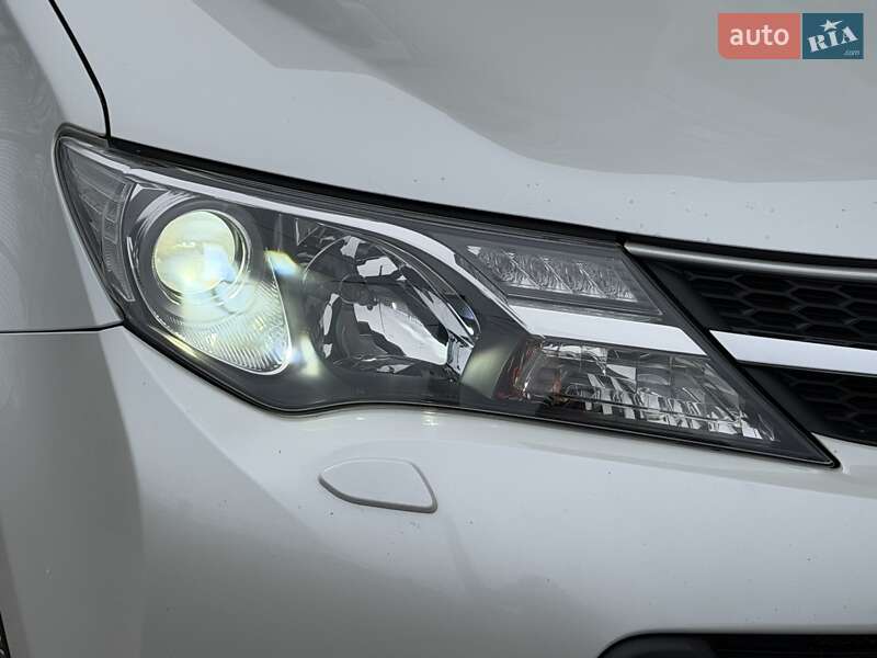 Внедорожник / Кроссовер Toyota RAV4 2014 в Белой Церкви