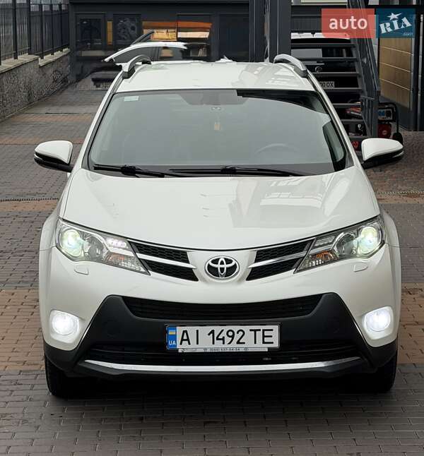 Внедорожник / Кроссовер Toyota RAV4 2014 в Белой Церкви