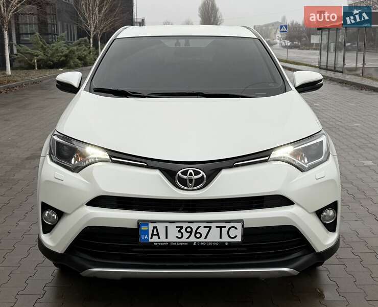 Позашляховик / Кросовер Toyota RAV4 2016 в Києві фото 6 Позашляховик / Кросовер Toyota RAV4 2016 в Києві