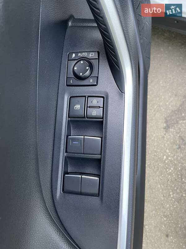 Внедорожник / Кроссовер Toyota RAV4 2022 в Виннице