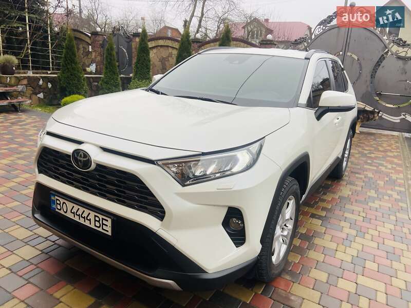 Внедорожник / Кроссовер Toyota RAV4 2019 в Хмельницком фото 4 Внедорожник / Кроссовер Toyota RAV4 2019 в Хмельницком