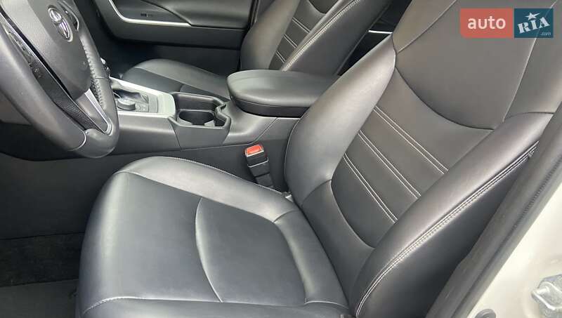 Внедорожник / Кроссовер Toyota RAV4 2019 в Хмельницком фото 40 Внедорожник / Кроссовер Toyota RAV4 2019 в Хмельницком