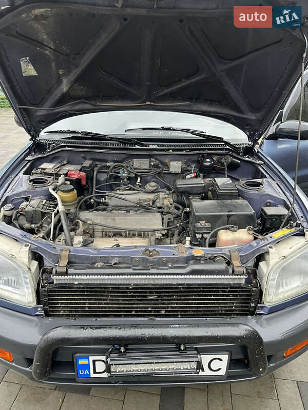 Позашляховик / Кросовер Toyota RAV4 1995 в Калуші