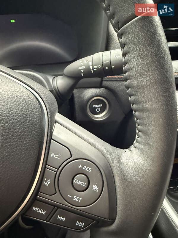 Внедорожник / Кроссовер Toyota RAV4 2024 в Киеве
