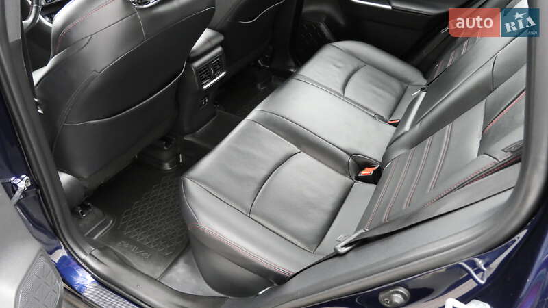 Позашляховик / Кросовер Toyota RAV4 2020 в Львові