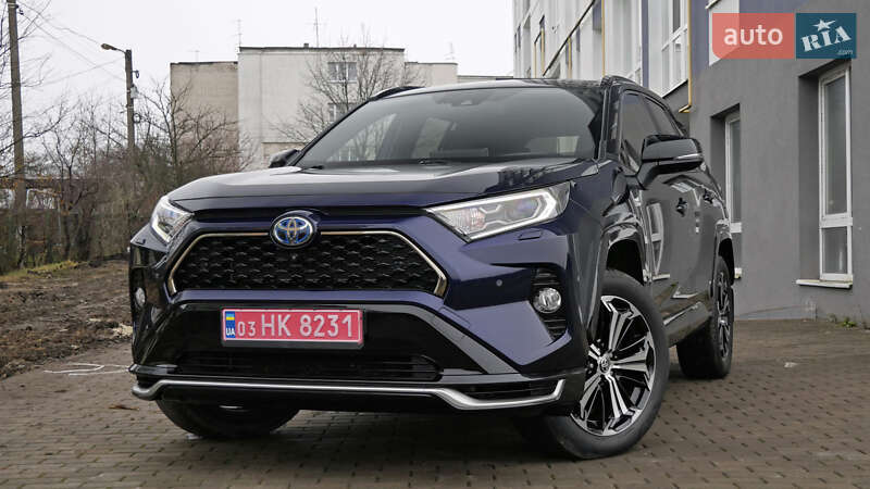 Позашляховик / Кросовер Toyota RAV4 2020 в Львові
