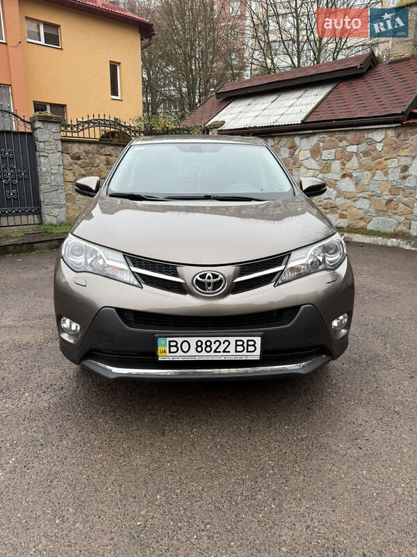 Внедорожник / Кроссовер Toyota RAV4 2013 в Тернополе