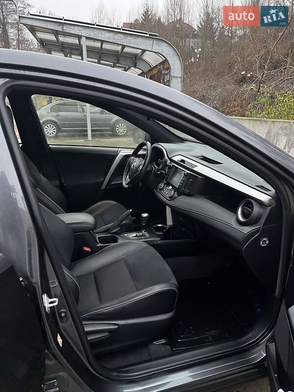 Позашляховик / Кросовер Toyota RAV4 2017 в Києві фото 9 Позашляховик / Кросовер Toyota RAV4 2017 в Києві
