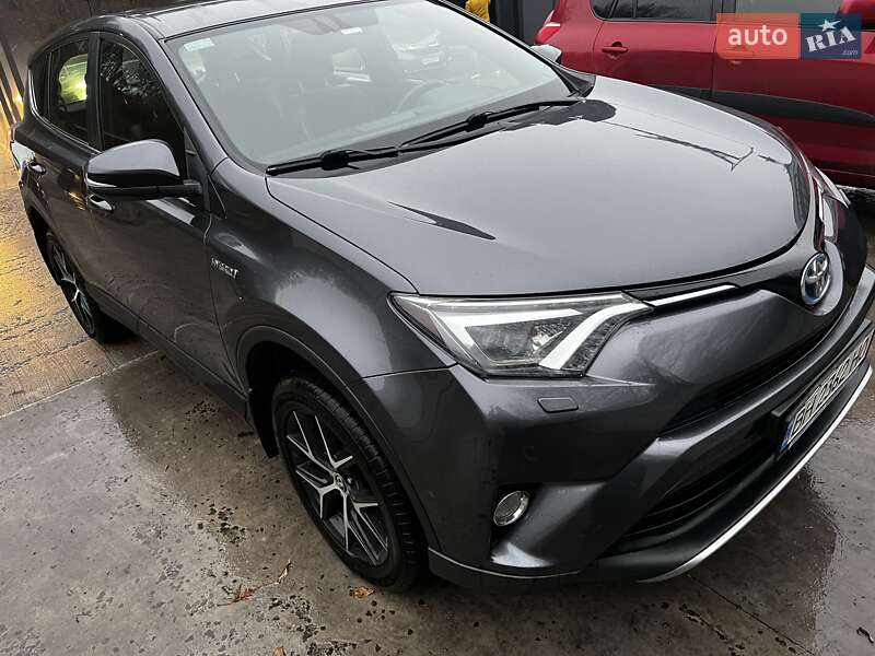 Позашляховик / Кросовер Toyota RAV4 2017 в Києві фото 6 Позашляховик / Кросовер Toyota RAV4 2017 в Києві