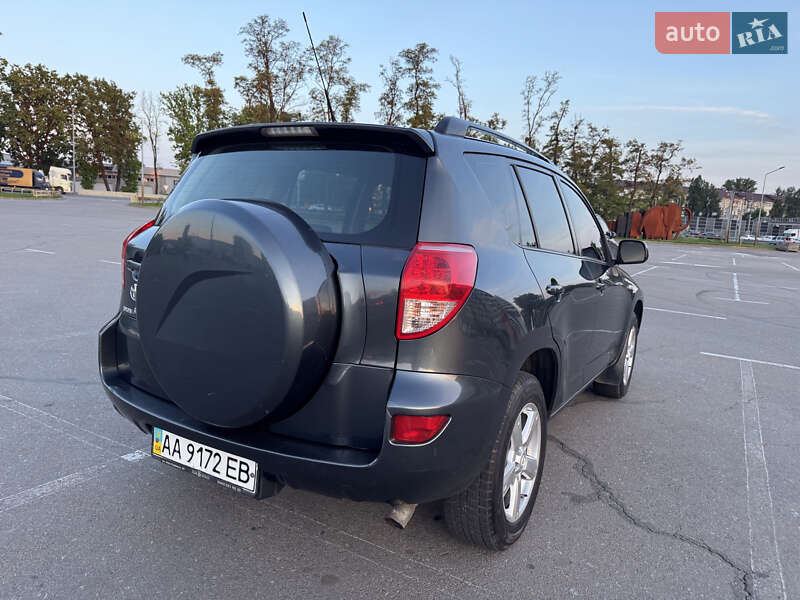 Внедорожник / Кроссовер Toyota RAV4 2006 в Березенщине