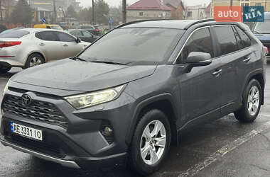 Позашляховик / Кросовер Toyota RAV4 2019 в Дніпрі