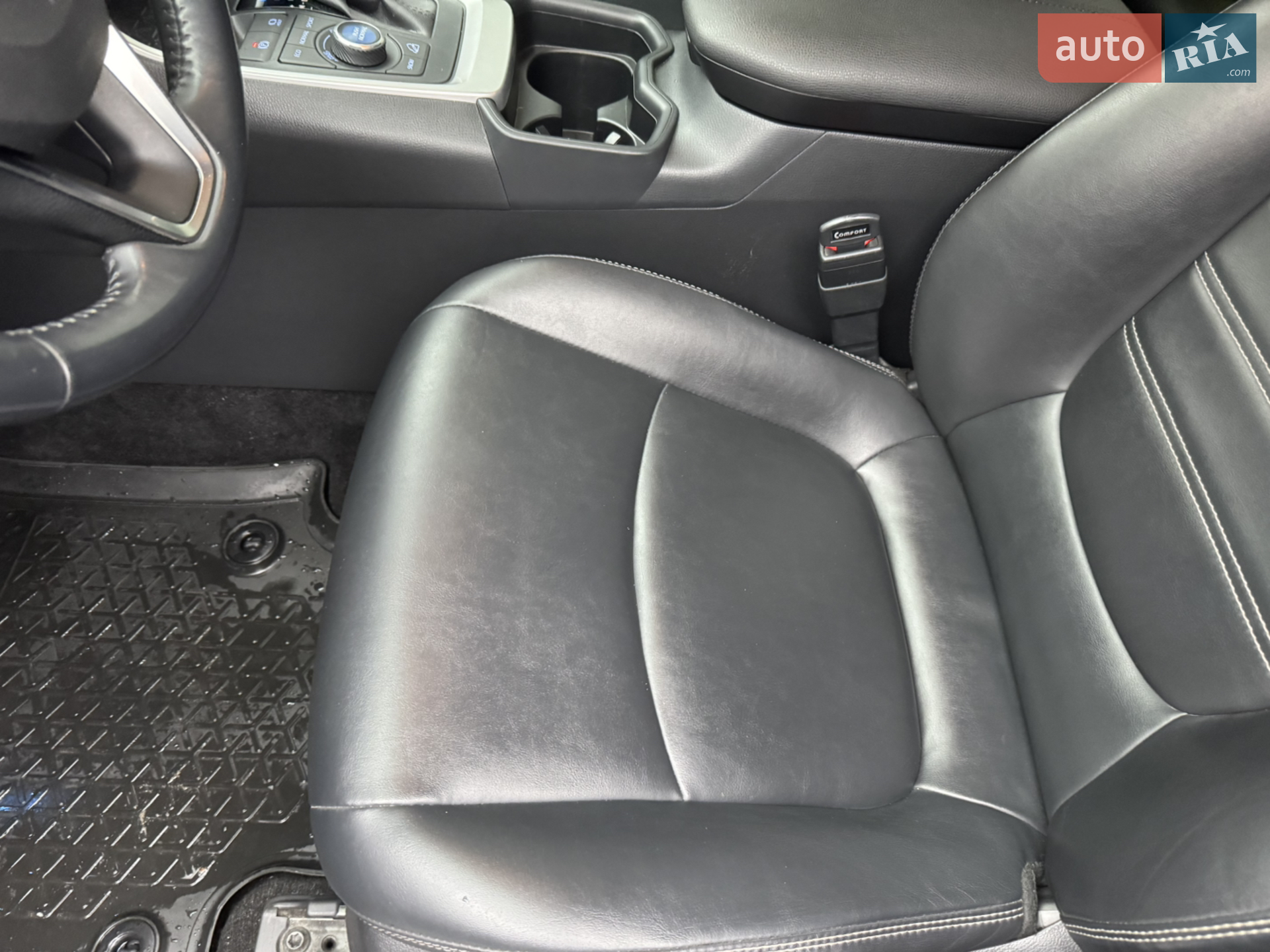 2019 Toyota RAV 4 - мініатюра 10