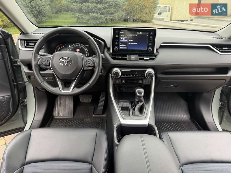 Внедорожник / Кроссовер Toyota RAV4 2022 в Днепре