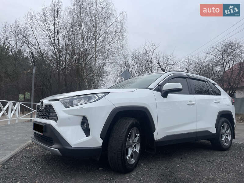 Позашляховик / Кросовер Toyota RAV4 2023 в Києві