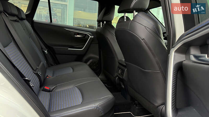 Внедорожник / Кроссовер Toyota RAV4 2024 в Ровно фото 7 Внедорожник / Кроссовер Toyota RAV4 2024 в Ровно