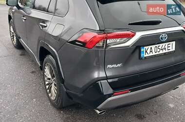 Внедорожник / Кроссовер Toyota RAV4 2021 в Лохвице