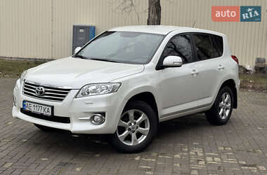Внедорожник / Кроссовер Toyota RAV4 2010 в Днепре
