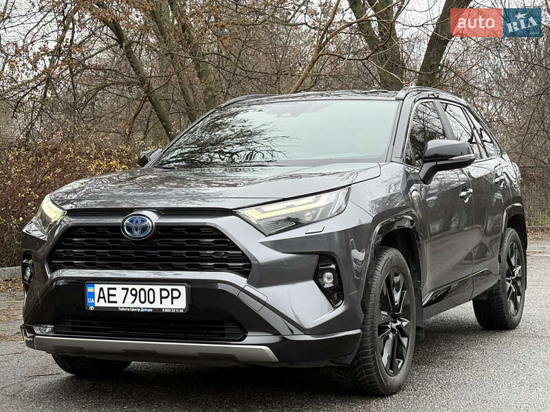 Внедорожник / Кроссовер Toyota RAV4 2022 в Днепре
