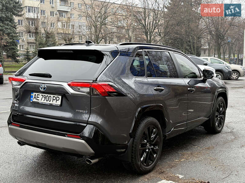 Внедорожник / Кроссовер Toyota RAV4 2022 в Днепре