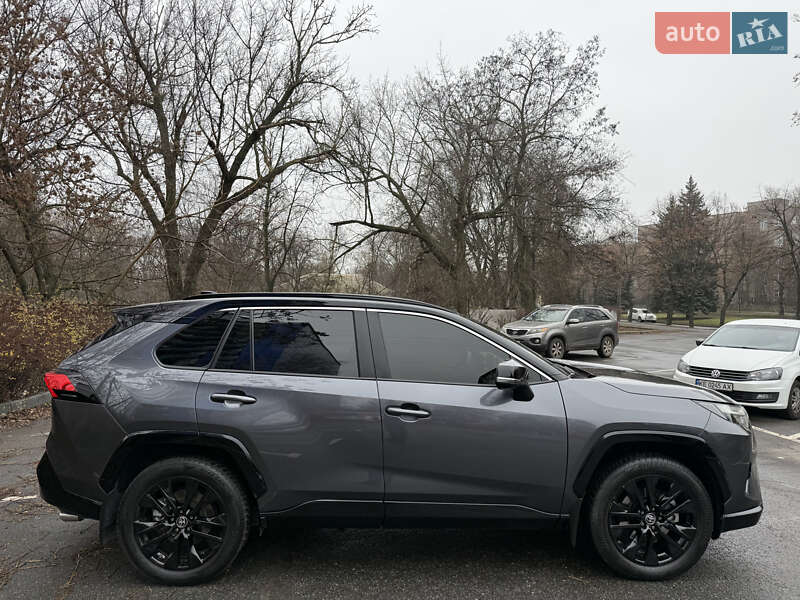 Внедорожник / Кроссовер Toyota RAV4 2022 в Днепре