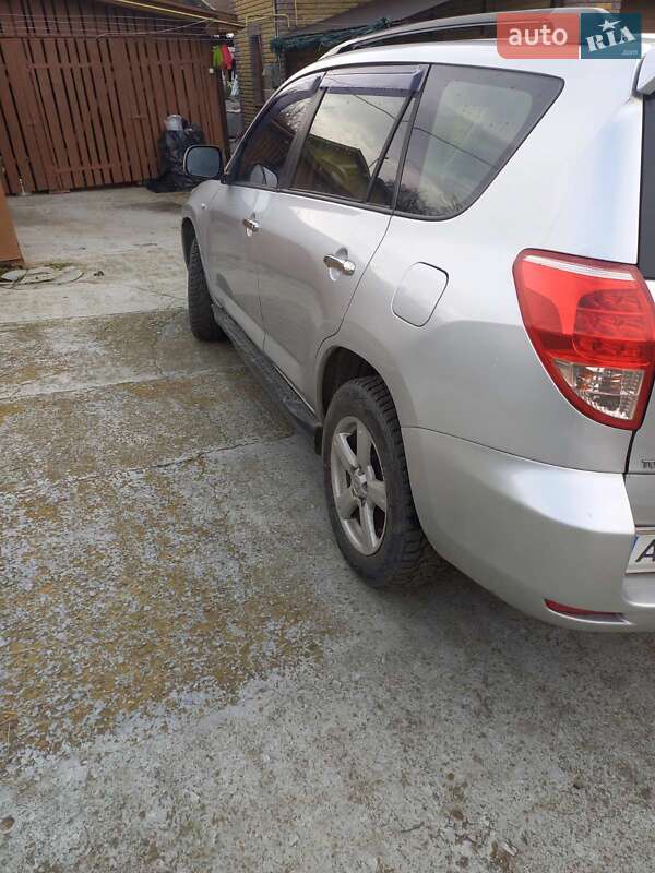 Позашляховик / Кросовер Toyota RAV4 2007 в Калуші