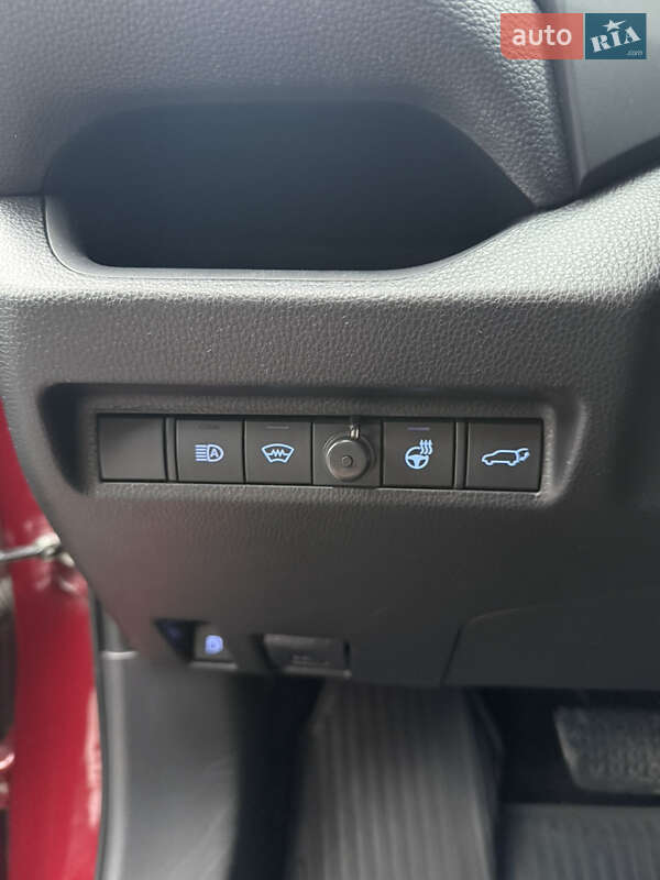 Внедорожник / Кроссовер Toyota RAV4 2019 в Харькове