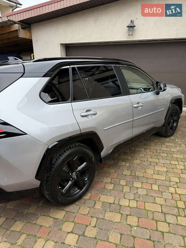 Внедорожник / Кроссовер Toyota RAV4 2019 в Киеве фото 32 Внедорожник / Кроссовер Toyota RAV4 2019 в Киеве