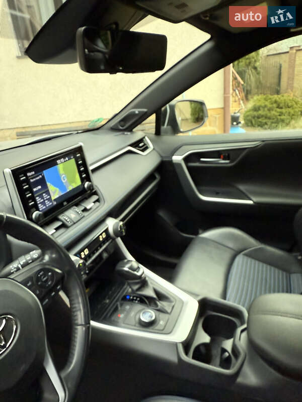 Внедорожник / Кроссовер Toyota RAV4 2019 в Киеве фото 9 Внедорожник / Кроссовер Toyota RAV4 2019 в Киеве