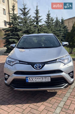 Внедорожник / Кроссовер Toyota RAV4 2016 в Харькове