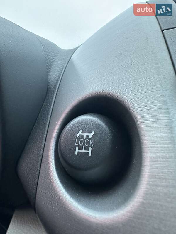 Позашляховик / Кросовер Toyota RAV4 2007 в Білогородці фото 30 Позашляховик / Кросовер Toyota RAV4 2007 в Білогородці