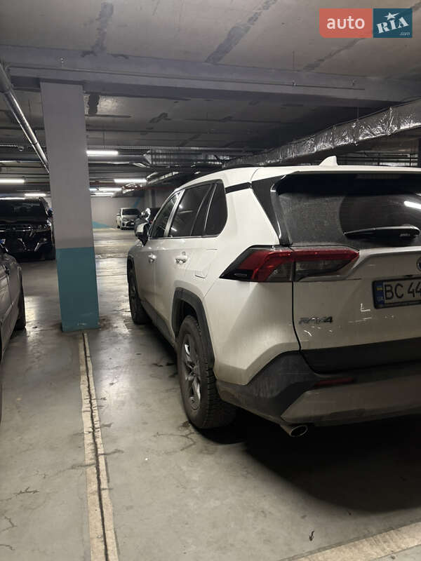 Позашляховик / Кросовер Toyota RAV4 2023 в Львові фото 6 Позашляховик / Кросовер Toyota RAV4 2023 в Львові