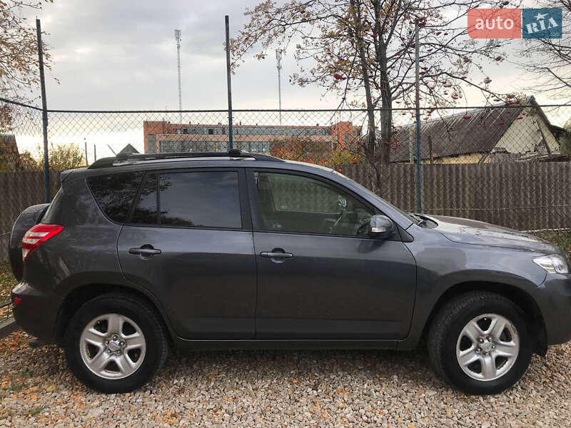 Внедорожник / Кроссовер Toyota RAV4 2010 в Волочиске фото 3 Внедорожник / Кроссовер Toyota RAV4 2010 в Волочиске