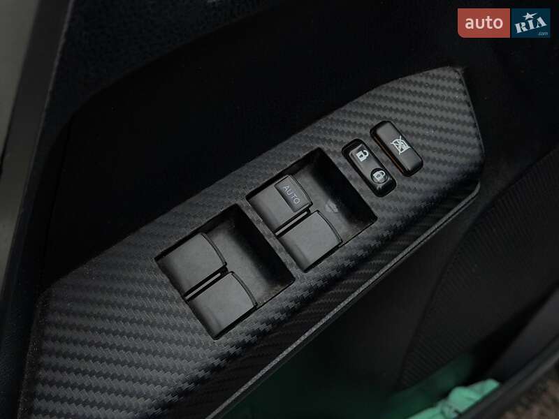 Внедорожник / Кроссовер Toyota RAV4 2013 в Кривом Роге фото 36 Внедорожник / Кроссовер Toyota RAV4 2013 в Кривом Роге