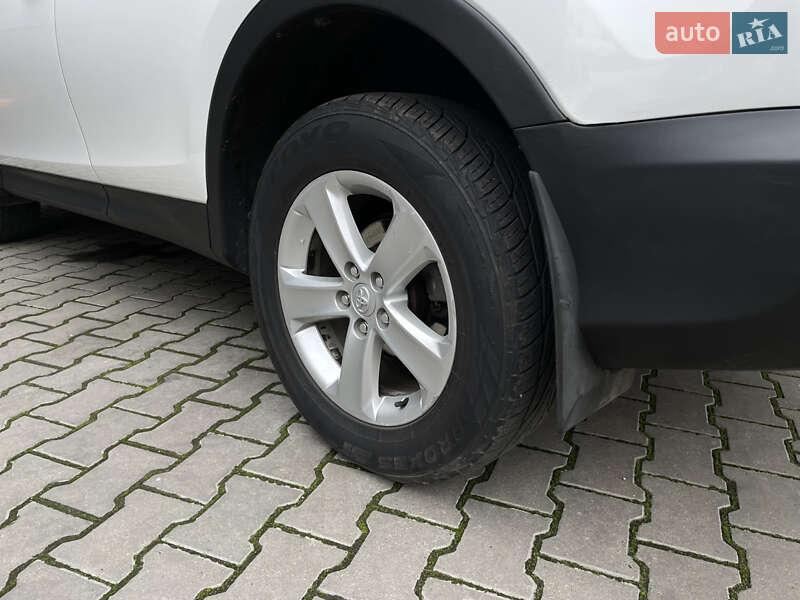 Внедорожник / Кроссовер Toyota RAV4 2013 в Одессе