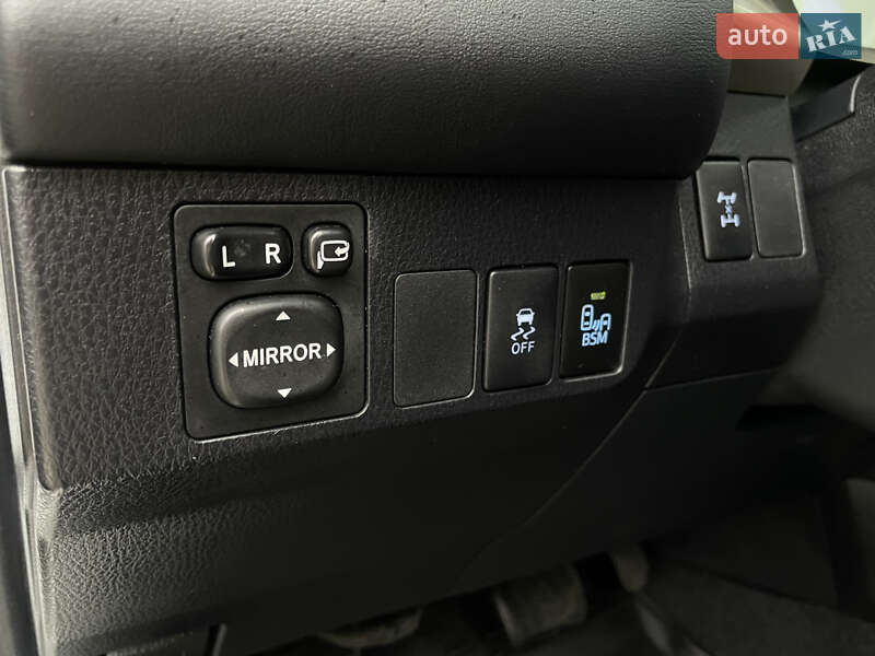 Внедорожник / Кроссовер Toyota RAV4 2013 в Одессе