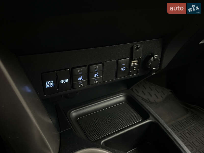 Внедорожник / Кроссовер Toyota RAV4 2013 в Одессе