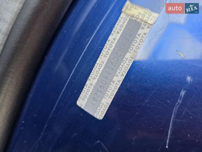 Внедорожник / Кроссовер Toyota RAV4 2003 в Бердичеве