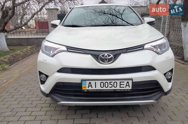 Позашляховик / Кросовер Toyota RAV4 2017 в Києві