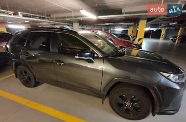 Внедорожник / Кроссовер Toyota RAV4 2021 в Хмельницком