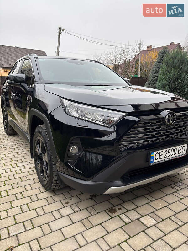 Toyota RAV4 2021