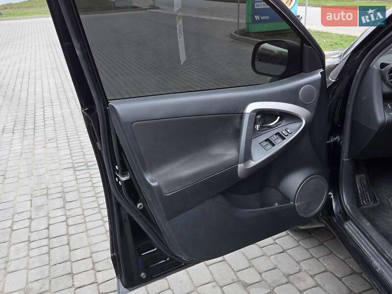 Внедорожник / Кроссовер Toyota RAV4 2010 в Днепре фото 11 Внедорожник / Кроссовер Toyota RAV4 2010 в Днепре