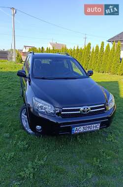 Позашляховик / Кросовер Toyota RAV4 2006 в Ратному