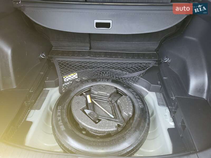 Внедорожник / Кроссовер Toyota RAV4 2022 в Полтаве