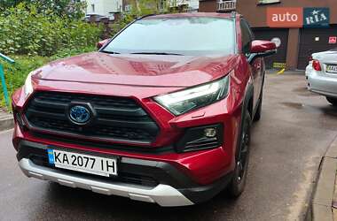 Внедорожник / Кроссовер Toyota RAV4 2022 в Киеве